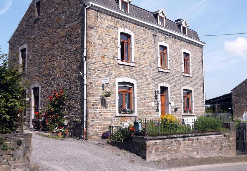 Les Vieilles Pierres Bed & Breakfast Comblain-au-Pont Room photo
